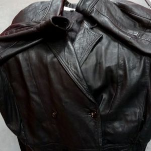 Donasara Womans Large Leather Jacket